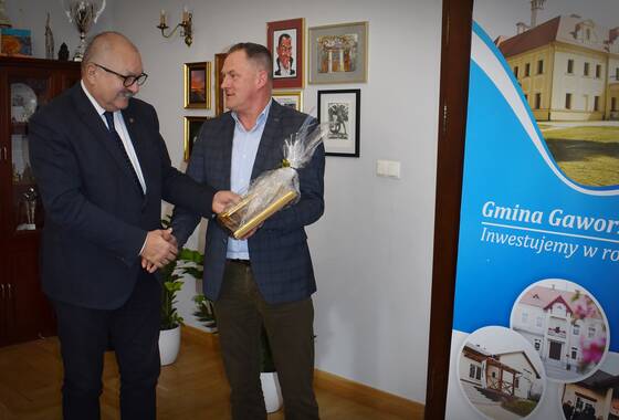 Na zdjęciu Marszałek Województwa Dolnośląskiego z Wójtem Gminy Gaworzyce