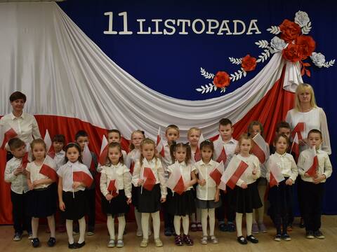 Przedszkolaki w akcji "Szkoła do hymnu" - 2