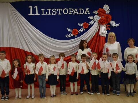 Przedszkolaki w akcji "Szkoła do hymnu" - 3