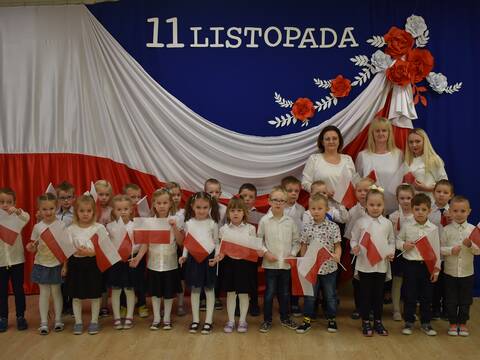 Przedszkolaki w akcji "Szkoła do hymnu" - 5
