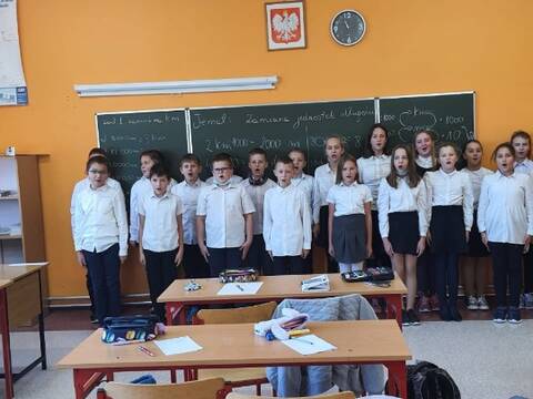 Nasza Szkoła w akcji "Szkoła do Hymnu 2021" - 22