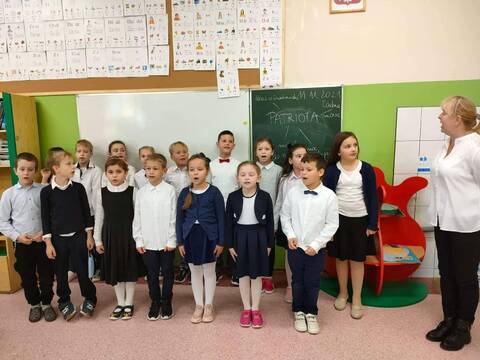 Nasza Szkoła w akcji "Szkoła do Hymnu 2021" - 24