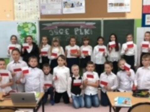 Nasza Szkoła w akcji "Szkoła do Hymnu 2021" - 6