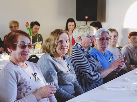 Wspaniały Dzień Kobiet na sali w Kłobuczynie - 44