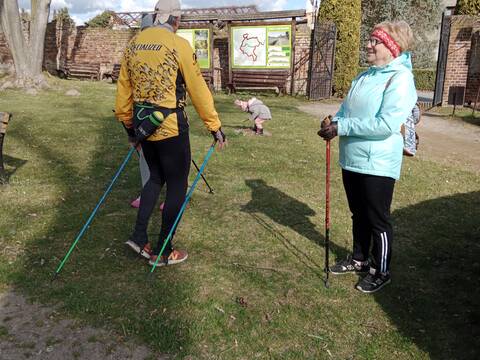 Ruszyła wiosenna edycja nordic walking po Wzgórzach Dalkowskich - 2