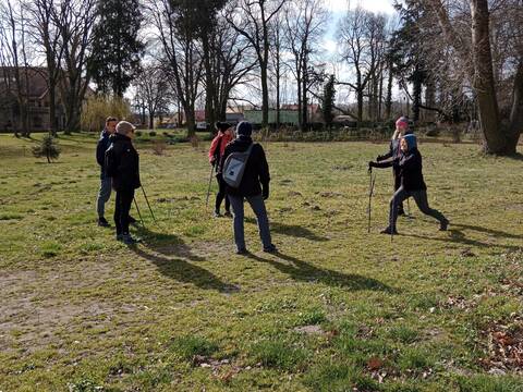 Ruszyła wiosenna edycja nordic walking po Wzgórzach Dalkowskich - 3