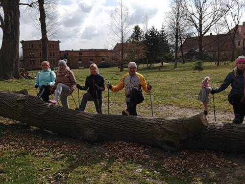 Ruszyła wiosenna edycja nordic walking po Wzgórzach Dalkowskich - 6