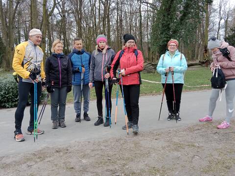 Ruszyła wiosenna edycja nordic walking po Wzgórzach Dalkowskich - 9