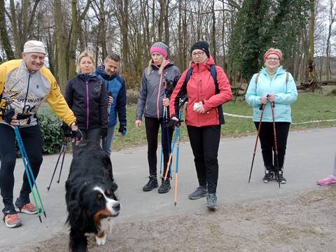 Ruszyła wiosenna edycja nordic walking po Wzgórzach Dalkowskich - 8