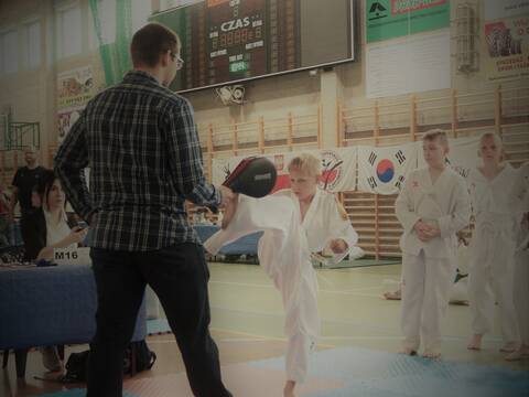 Zawodnicy klubu Taekwondo Tangun z medalami - 6