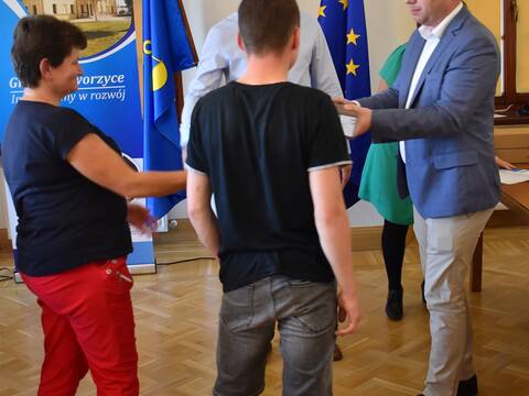 Przekazanie komputerów - granty PPGR - 11