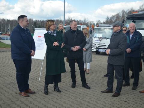 Nowe pojazdy na odpady komunalne w Związku Gmin Zagłębia Miedziowego - 1