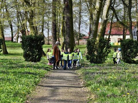 Sprzątali dla Polski - Przedszkolaki wzięły udział w ogólnopolskiej akcji - 28