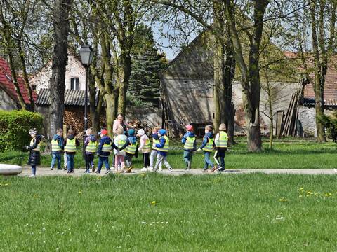 Sprzątali dla Polski - Przedszkolaki wzięły udział w ogólnopolskiej akcji - 7