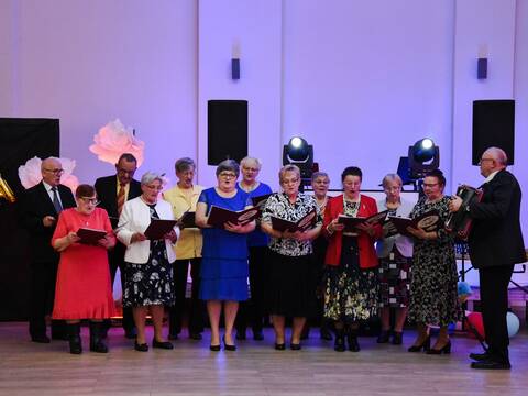 Bal na parostatku - Gminne Święto Seniorów już za nami - 8