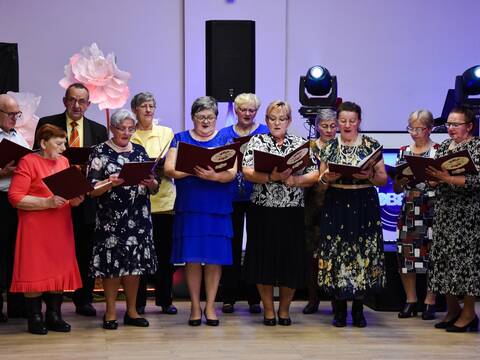 Bal na parostatku - Gminne Święto Seniorów już za nami - 13
