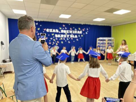 Grupa 6-latków pożegnała się z Publicznym Przedszkolem w Gaworzycach - 21