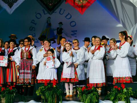 Dawidenka z I miejscem podczas XXXIII Przeglądu Zespołów Ludowych i Folklorystycznych w Jaczowie - 10