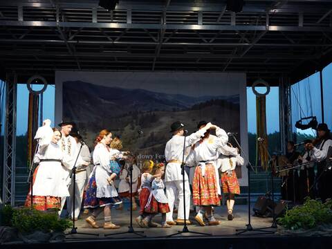 Dawidenka na 37. Międzynarodowym Festiwalu Folklorystycznym „Bukowińskie Spotkania” - 13