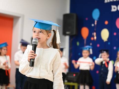 „Jeżyki” pożegnały przedszkole - 23