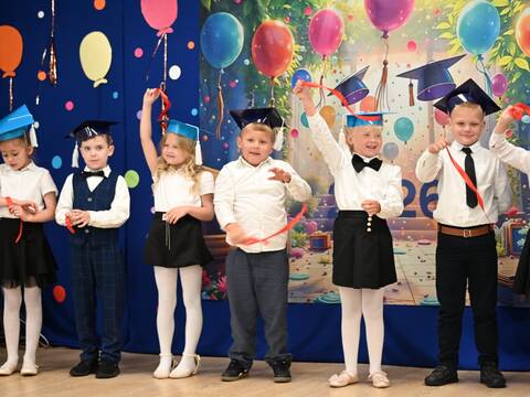 „Jeżyki” pożegnały przedszkole - 20