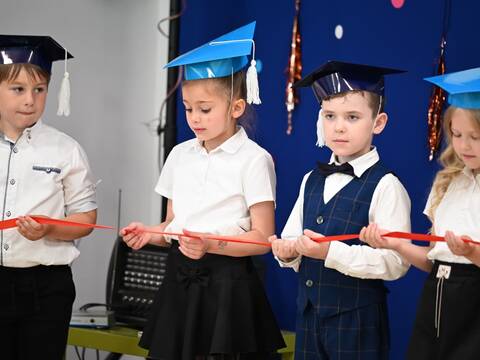 „Jeżyki” pożegnały przedszkole - 40