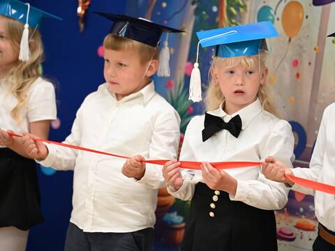 „Jeżyki” pożegnały przedszkole - 36
