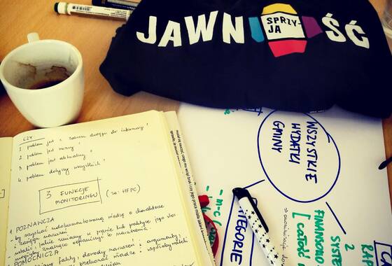 Grafika do artykułu o jawności