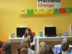 2015-11-27 Barbarka Kosmowska w Bibliotece