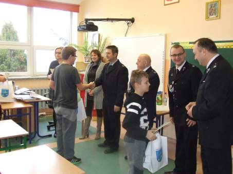 Młodzież zapobiega pożarom